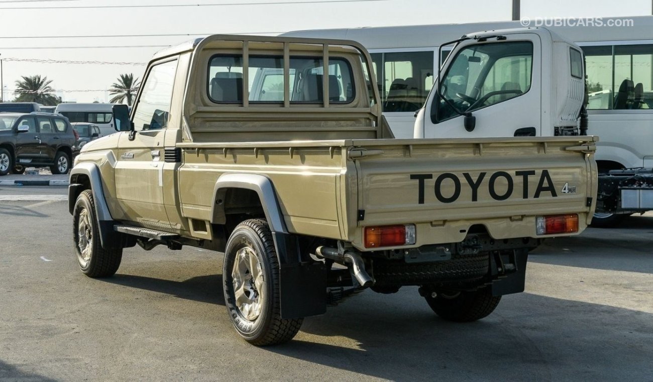 Toyota Land Cruiser Pick Up 4.2L Diesel V6 Single Cabin with power window