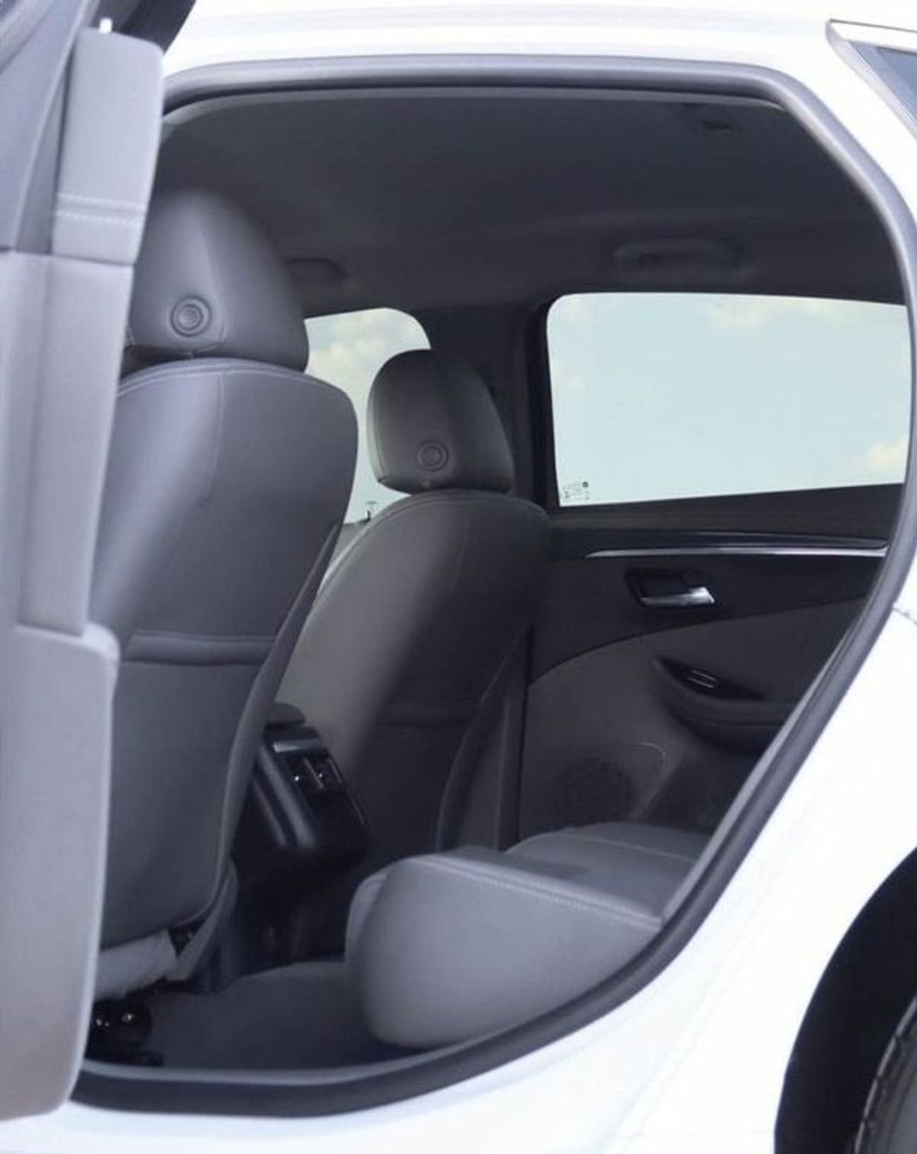 Chevrolet Impala Chevrolet impala V6 2019 GCC accident-free in excellent condition, 974 p.m