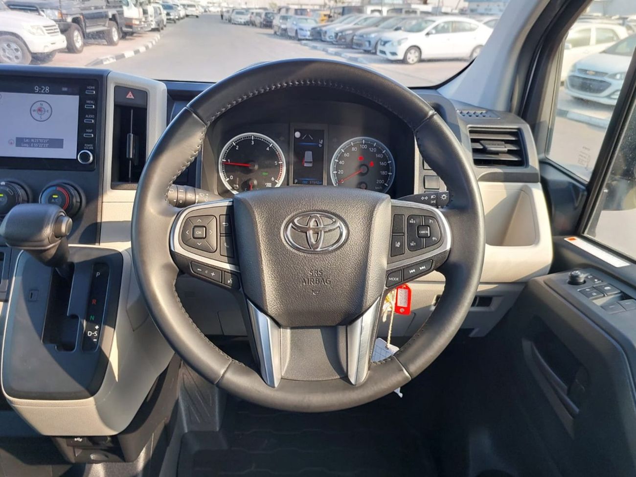 Toyota Hiace (RAMADAN OFFER) TOYOTA HIACE COMMUTER VAN RHD 2023 MODEL 2.8 L DIESEL AUTOMATIC(PM21193)