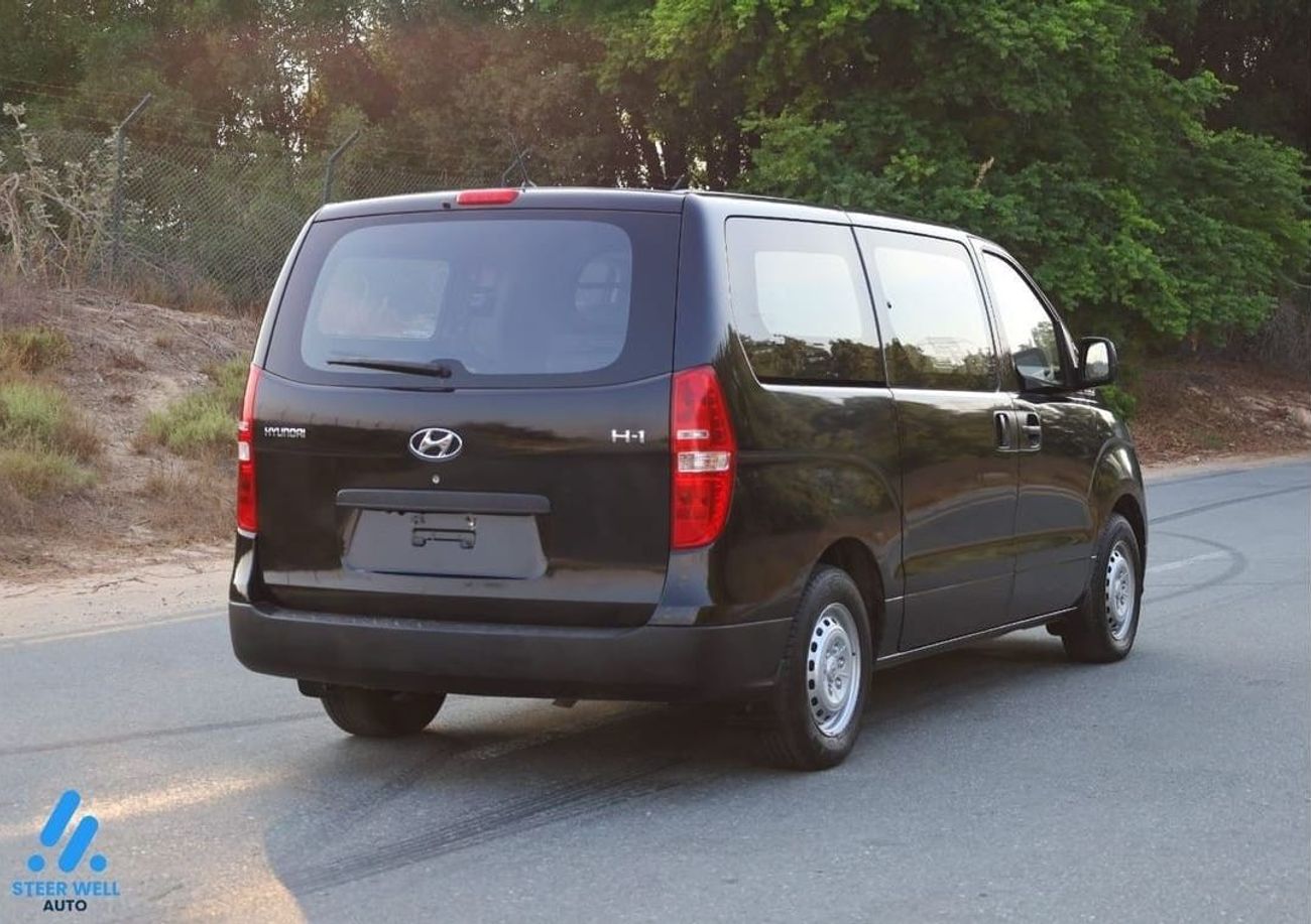هيونداي H-1 GL Crew Van / Good Condition / Attractive Deals / 2.5L RWD / GCC / Book Now