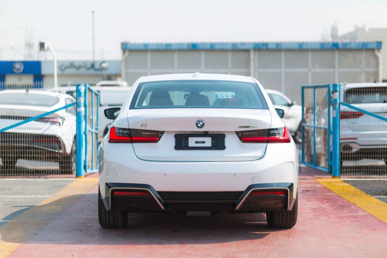 BMW i3 2025 BMW i3 eDrive35L – M Power Kit (EV) FOR EXPORT White