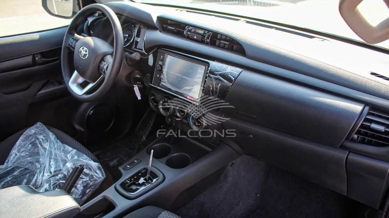 تويوتا هيلوكس GLX Toyota Hilux 2.4L Turbo Diesel 5 seater Airbags ABS