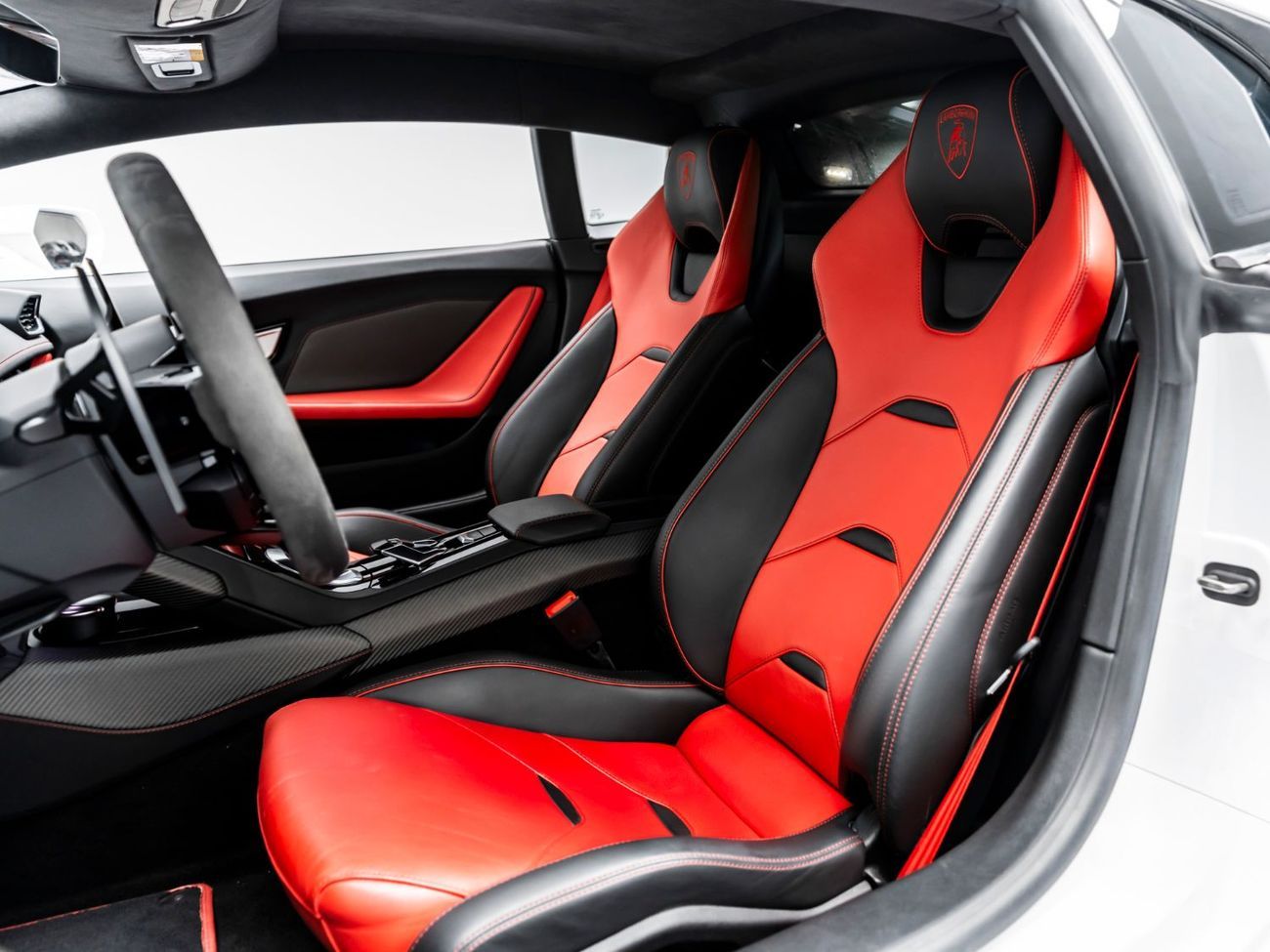 Lamborghini Huracan 2020 Lamborghini Huracan Evo, October 2025 Lamborghini Warranty, Low KMs, GCC