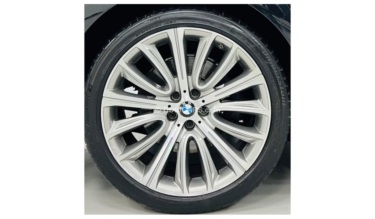 BMW 740Li Exclusive GCC .. FSH .. Perfect Condition .. V6 .. Top Range .