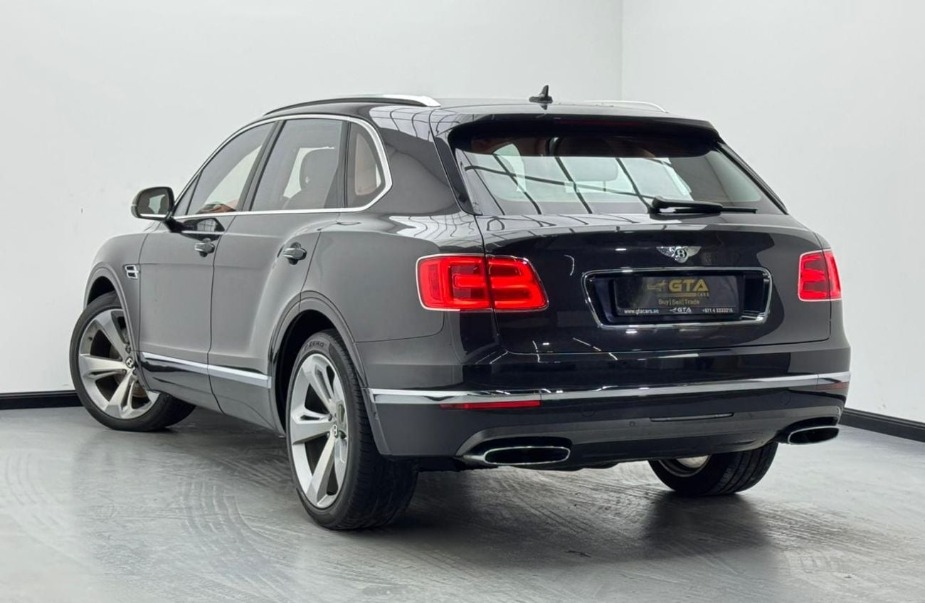 بنتلي بينتايجا 2017 Bentley Bentayga, Full Service History, Feb 2028 GTA Service Pack, Excellent Condition, GCC