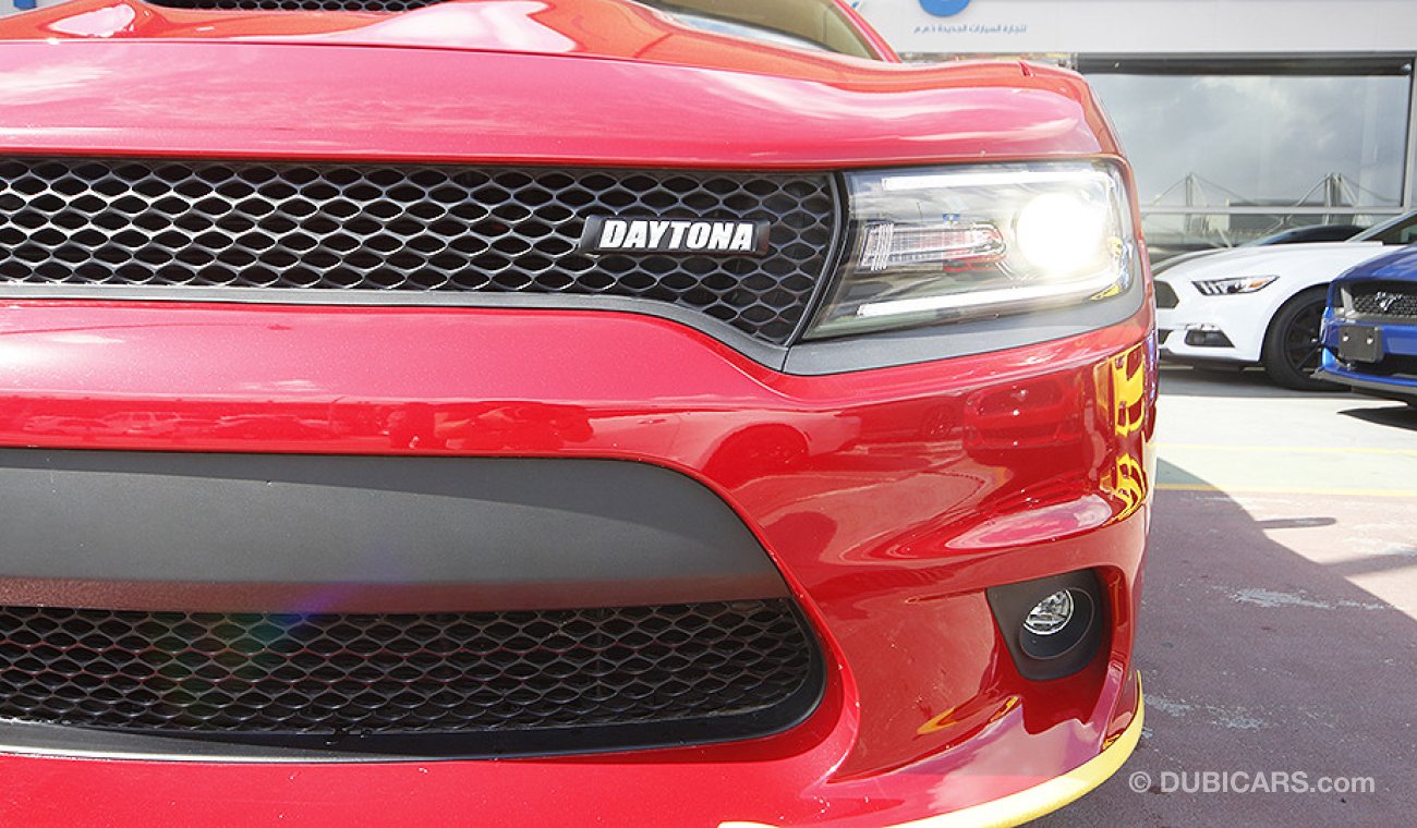 Dodge Charger Daytona R/T RWD V8 HEMI GCC Specs with 3Yrs or 100K km Warranty