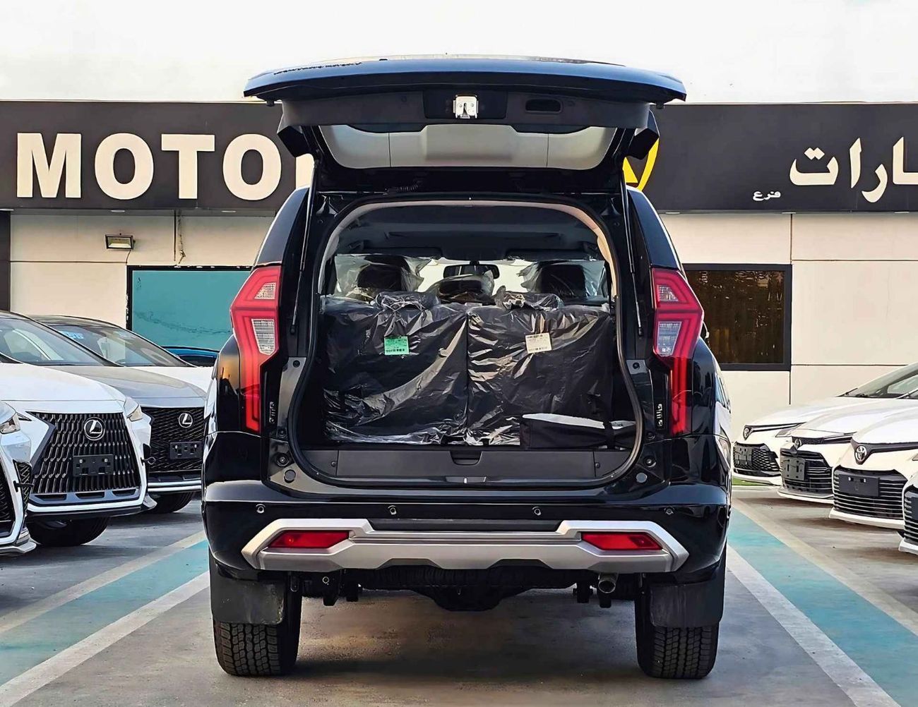 ميتسوبيشي مونتيرو سبورت 3.0L PETROL/SUNROOF , LEATHER , ELECTRIC SEATS / FULL OPTION (CODE # MP59)