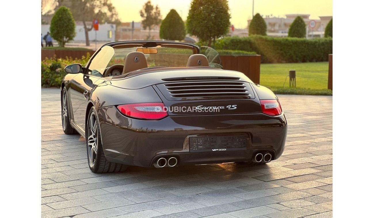 Porsche Carrera GT Porsche Carrera 4S Cabriolet.GCC