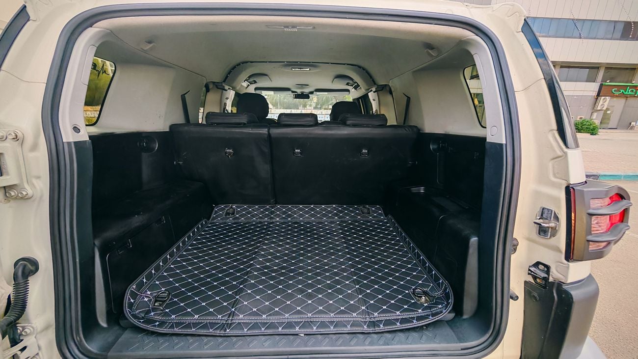 تويوتا إف جي كروزر