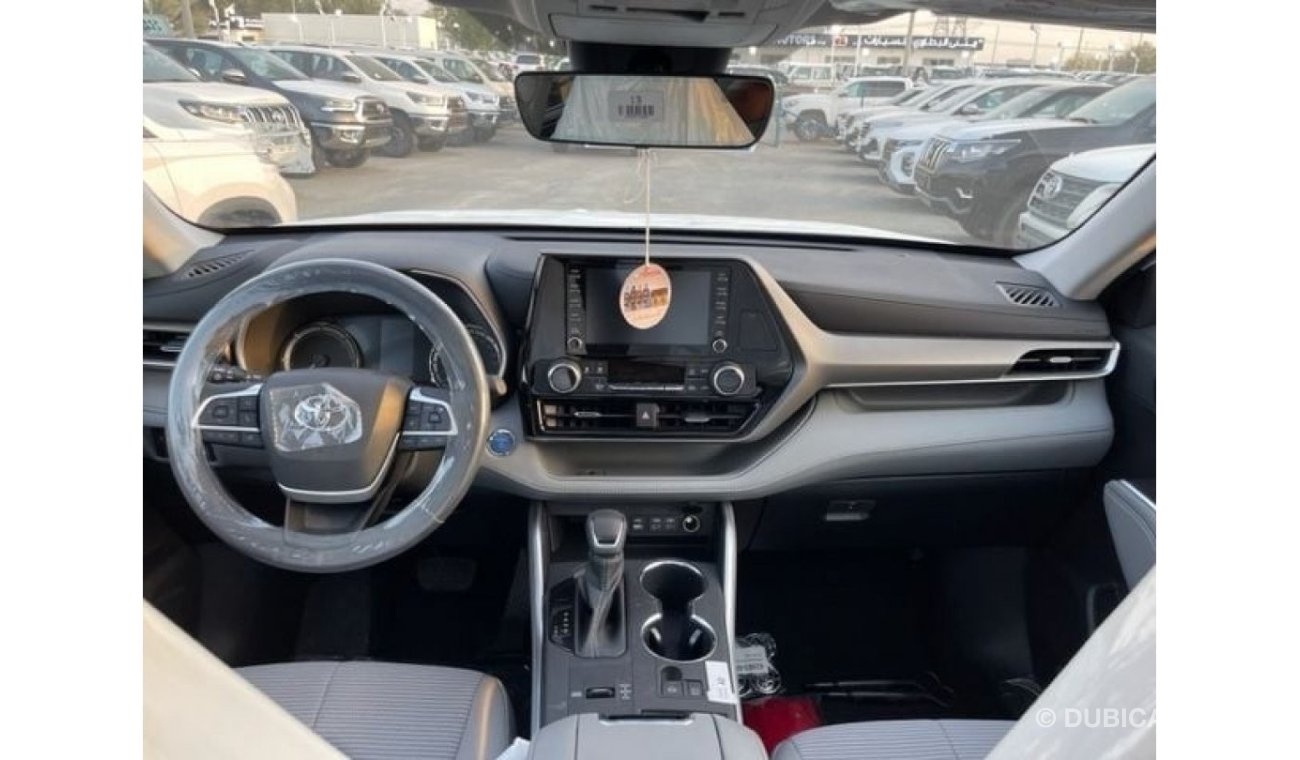 Toyota Highlander GLE 2.5L Hybrid Automatic