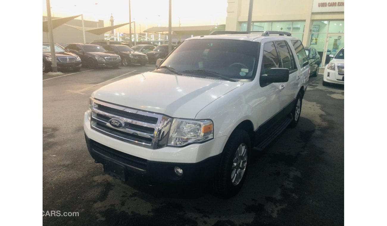 Ford Expedition model 2013 car prefect condition full service full option low mileage
