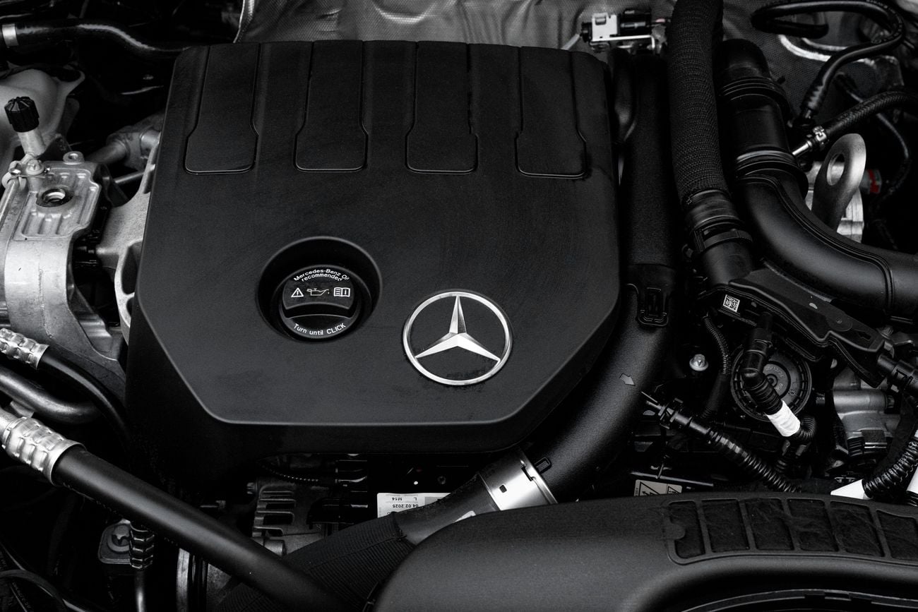 Mercedes Benz GLA 200 AMG PREMIUM | 3,232 P.M | 0% Downpayment | AGENCY WARRANTY 2030!