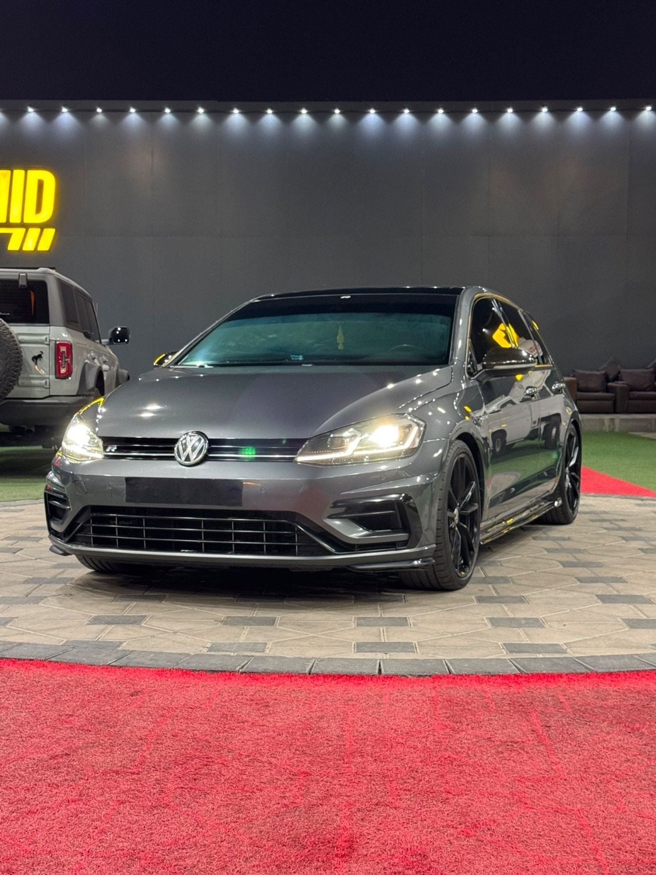 Volkswagen Golf R