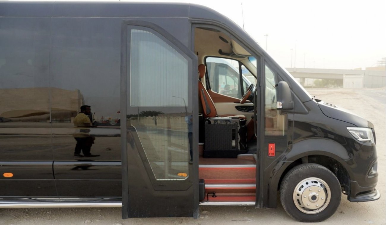 مرسيدس بنز سبرينتر 519 D sprinter Luxury 16+1 gcc under warranty