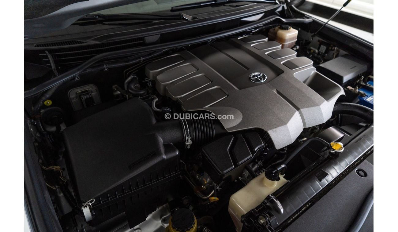 Toyota Land Cruiser VXR 2014 Toyota Landcruiser VXR 4.6L V8 / Full Service History