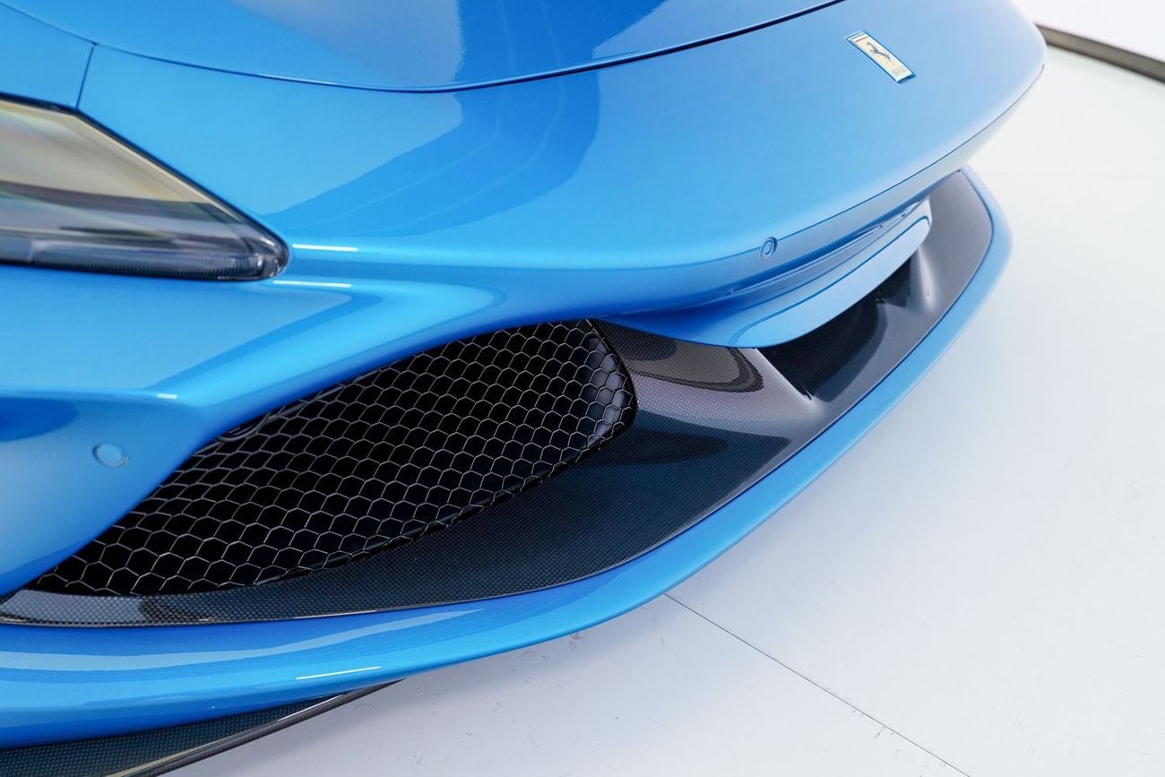 Ferrari F8 Tributo 3.9T V8