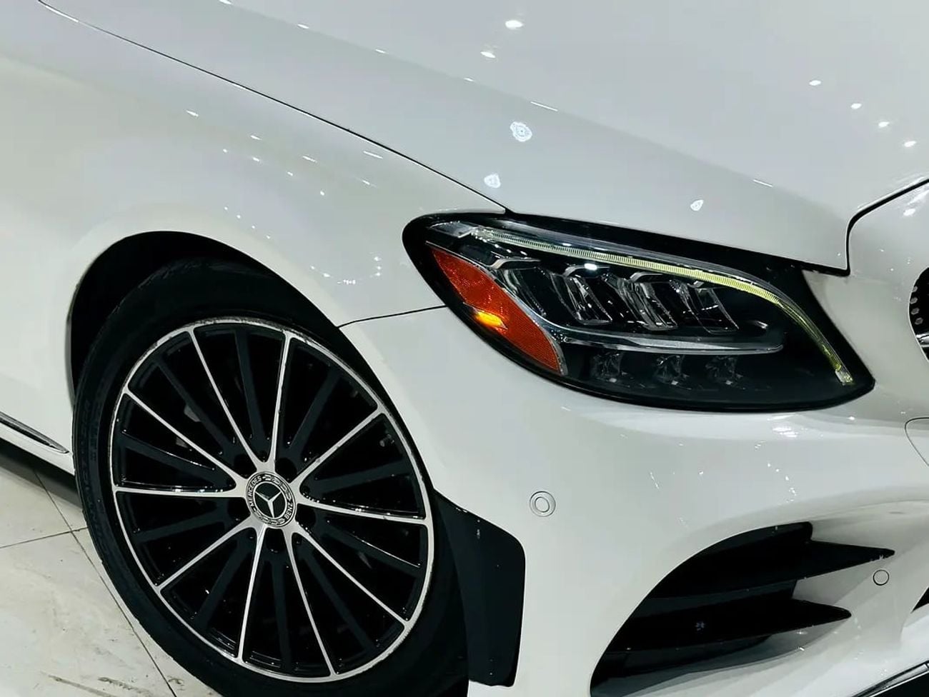 مرسيدس بنز C 300 Std 2.0L (241 HP)