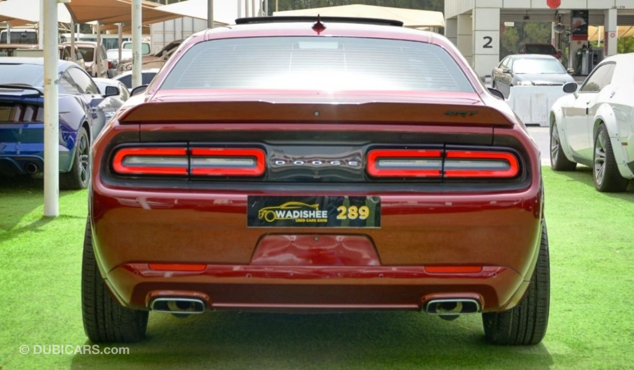 Dodge Challenger Challenger SXT V6 3.6L 2018/FullOption/SRT Wide Body/Original Leather Interior/Good Condition