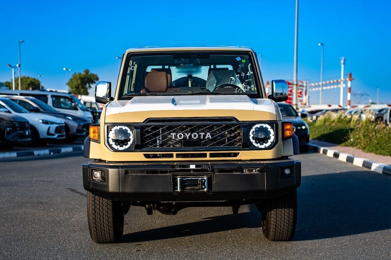 Toyota Land Cruiser Pick Up  Toyota LC79  4.0l Double Cabin