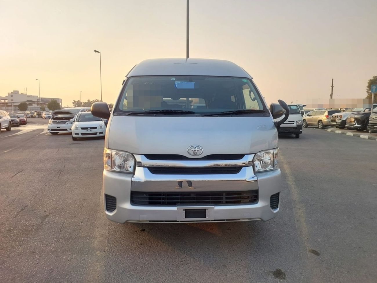 تويوتا هاياس TOYOTA HIACE VAN RHD 2015 MODEL 3.0 L DIESEL AUTOMATIC(PM15202)