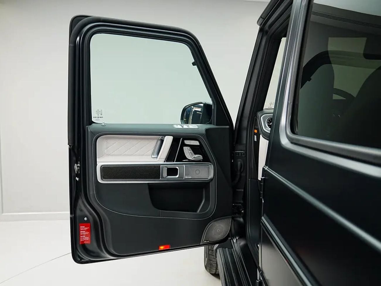 Mercedes Benz G63 AMG STANDARD G63 AMG | A22 suspension | WARRANTY | MANUFAKTUR Carbon package | Double Night