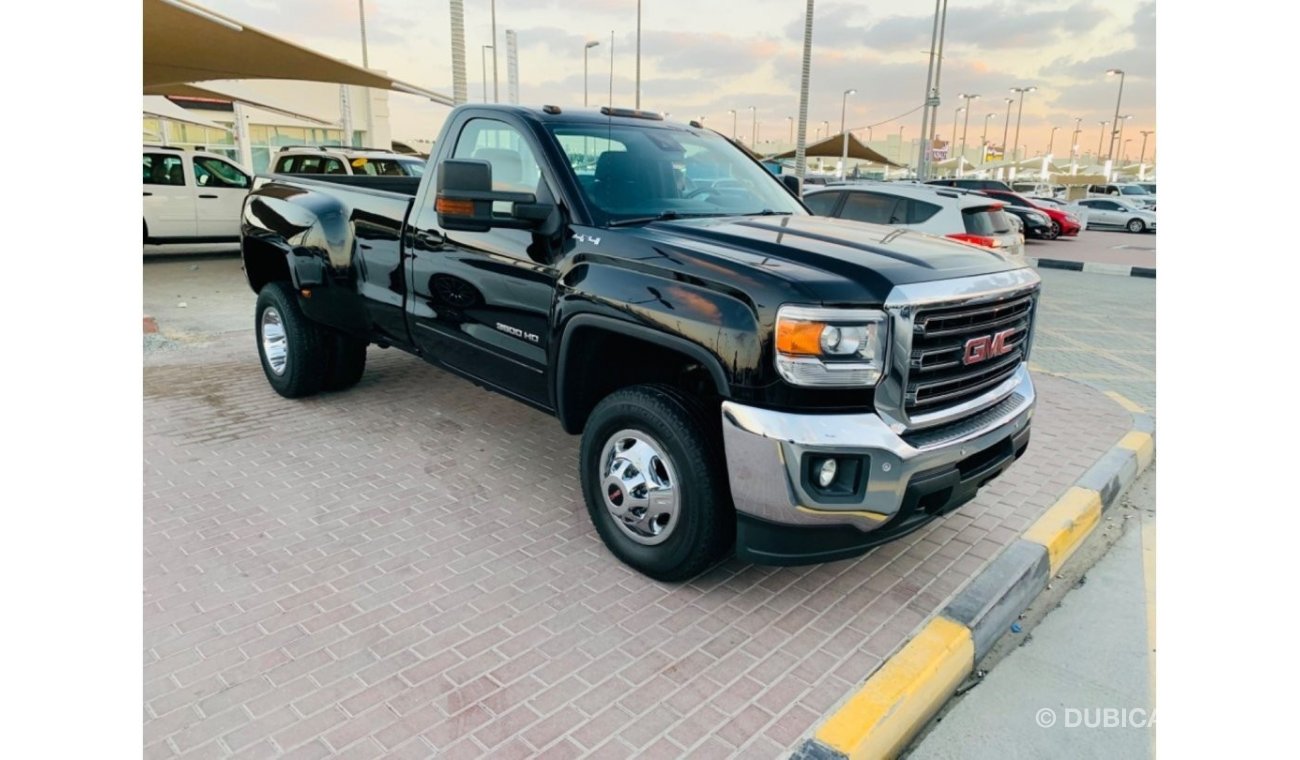 GMC Sierra 3500 HD Denali 3500 HD Denali