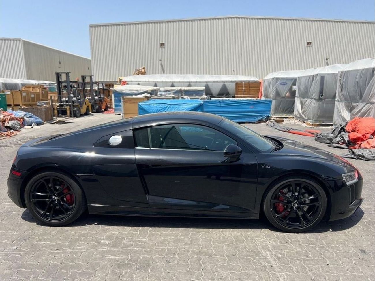 أودي R8 Canadian specific