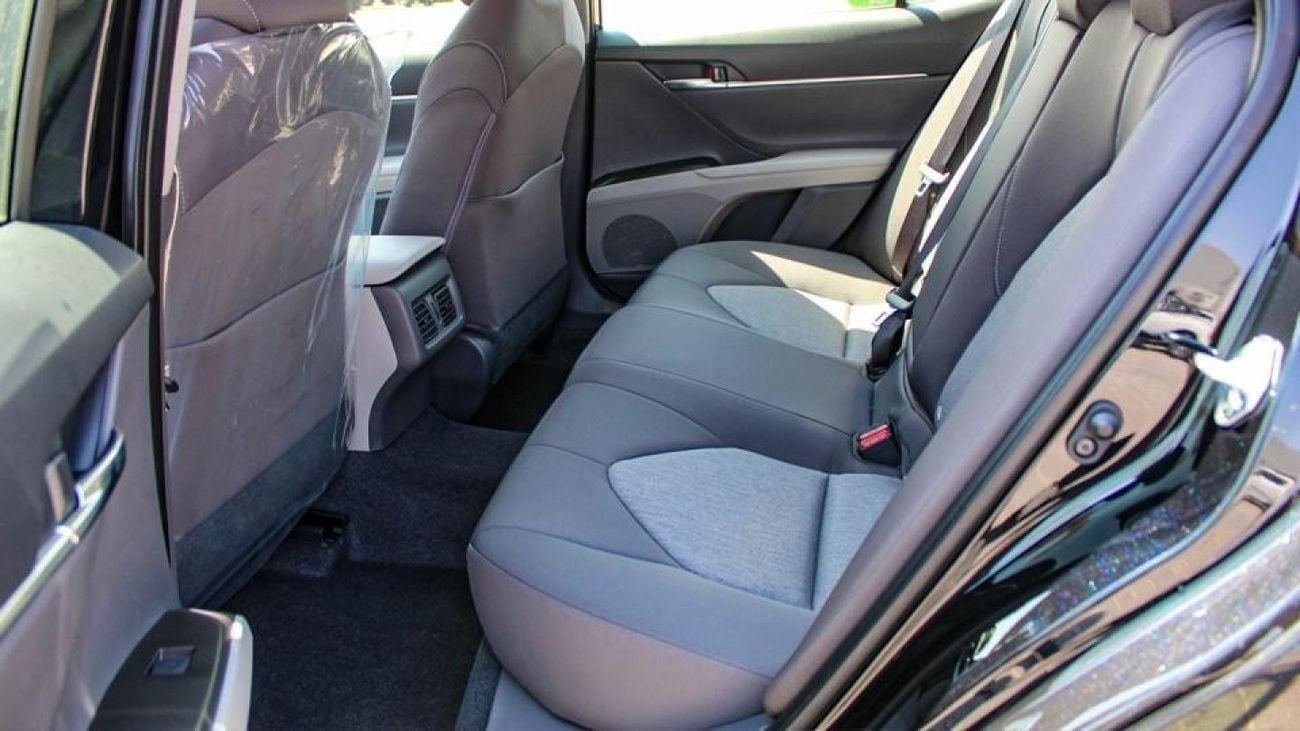 تويوتا كامري Toyota/CAMRY/AXVB1 2.5L LE 5 seater AC - 2x Airbags - ABS AT(export only)
