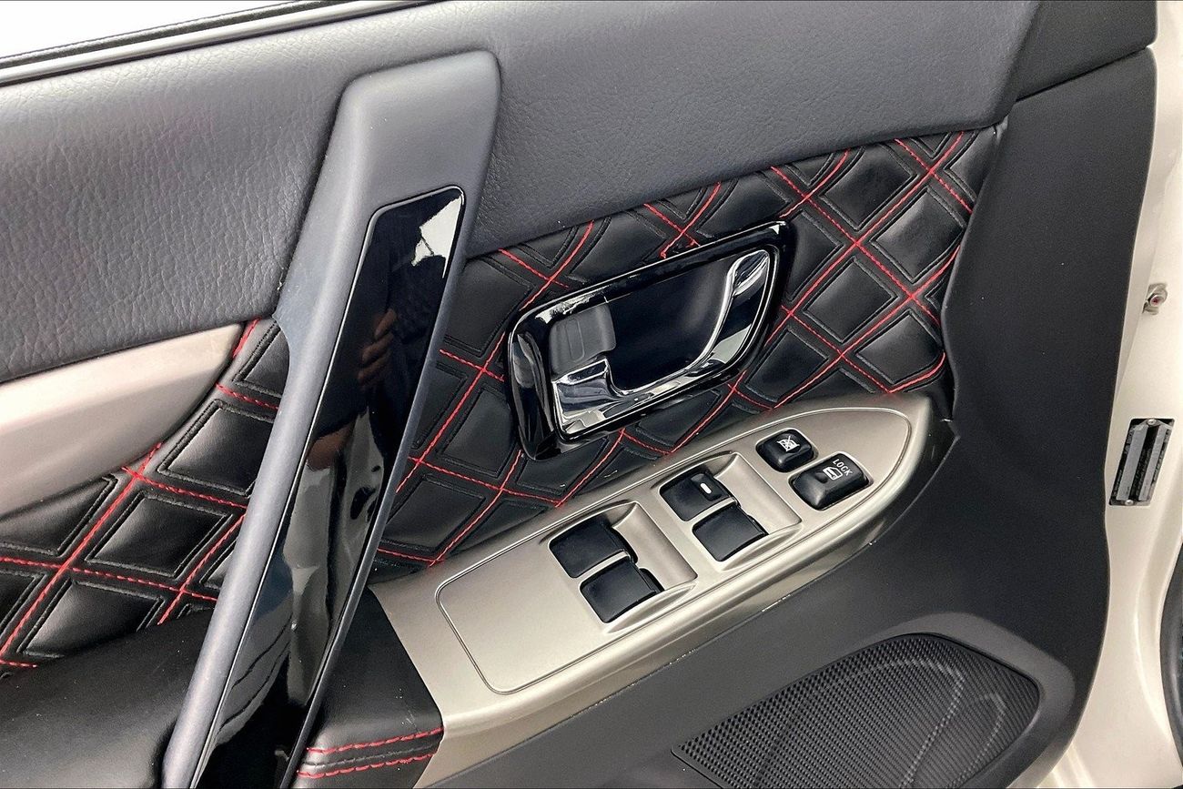 ميتسوبيشي باجيرو Signature Edition | شامل الضمان | 0 ﺪﻔﻋﺓ ﺃﻮﻟﻯ