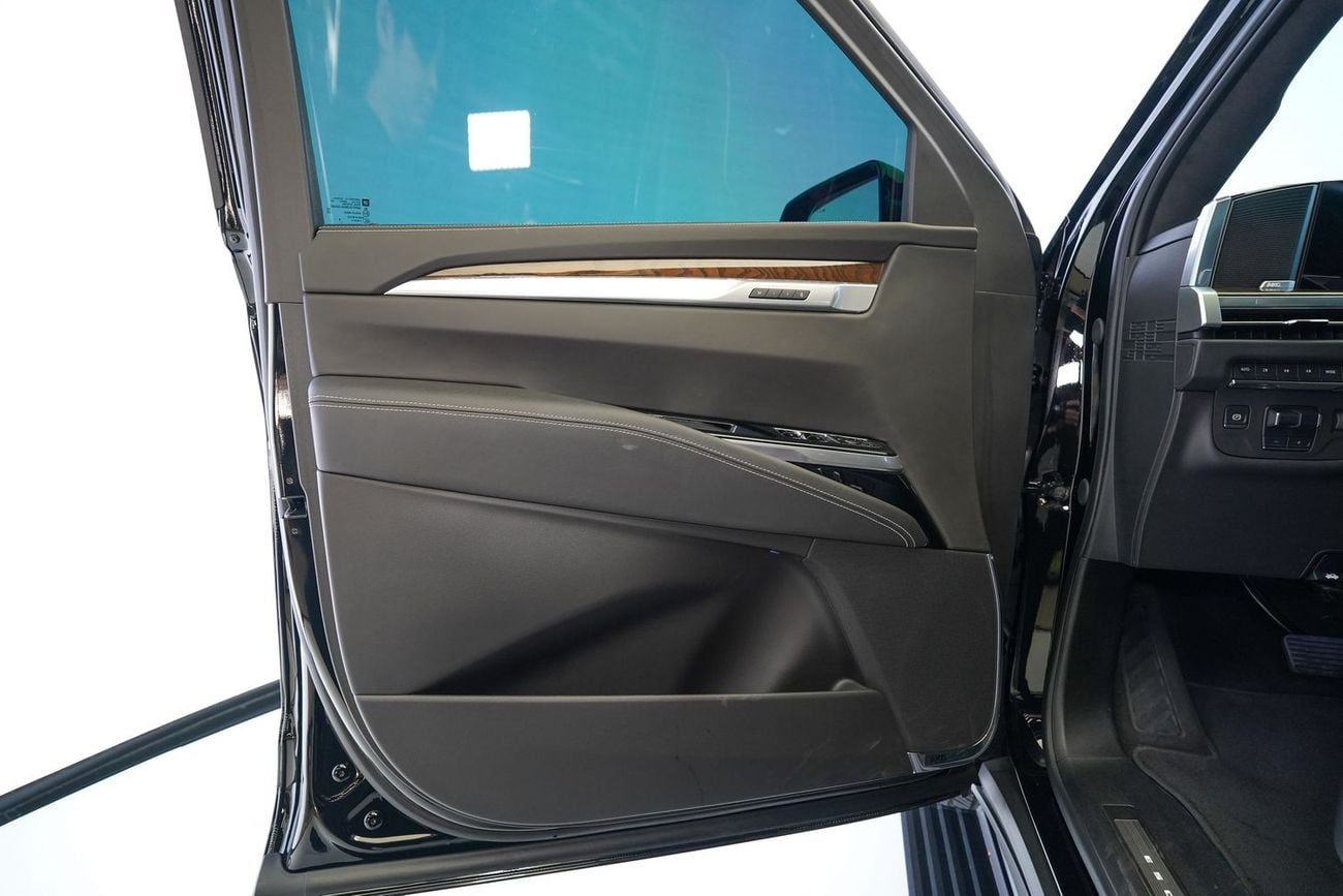 كاديلاك إسكالاد Luxury 6.2L