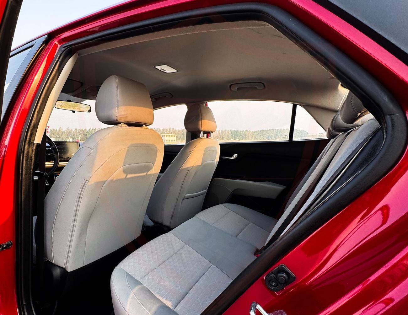 Kia Rio EX 1.4L (107 HP) Sedan Kia Rio 1.4L 2022 GCC accident free in excellent condition 521 P.M