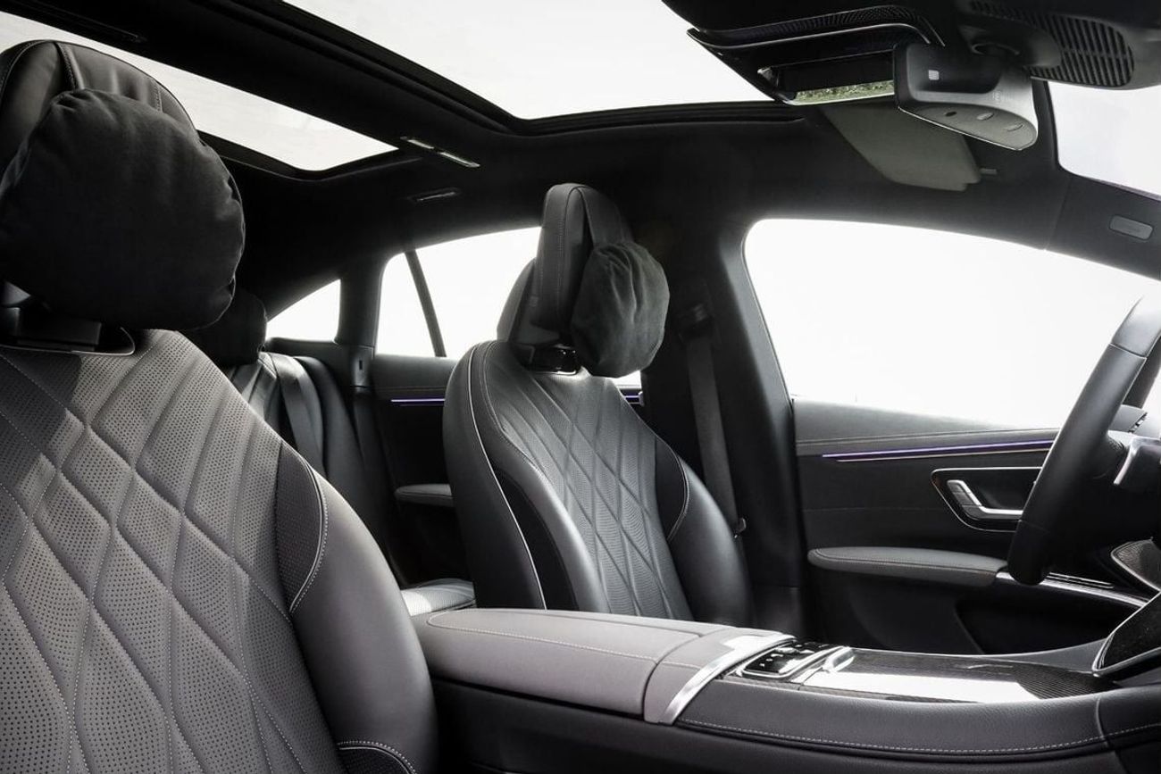 Mercedes-Benz EQS 580 4MATIC GCC WARRANTY AND SERVICE PACKAGE