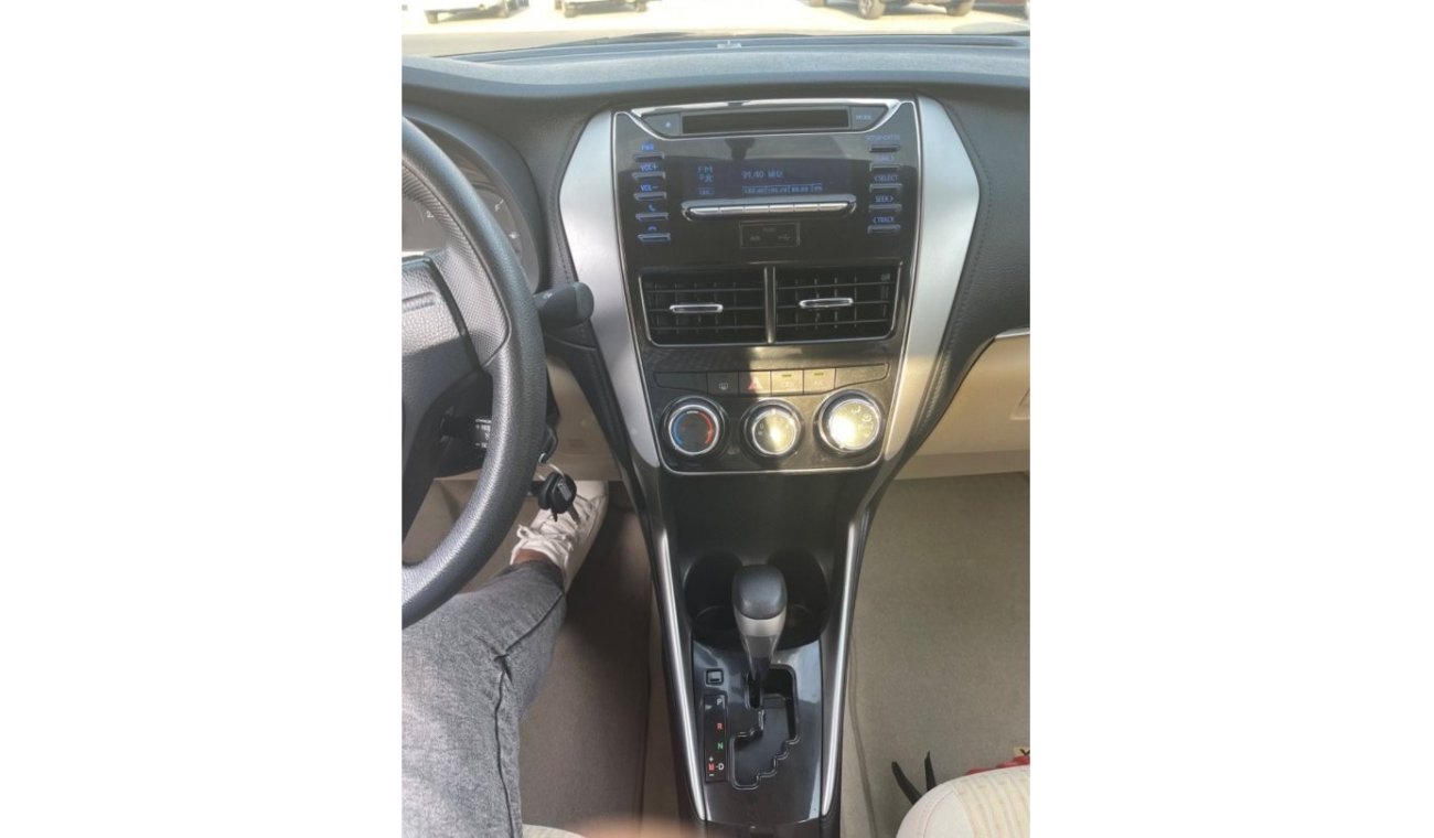 تويوتا يارس Toyota Yaris (GCC SPEC) - 2019 - VERY GOOD CONDITION