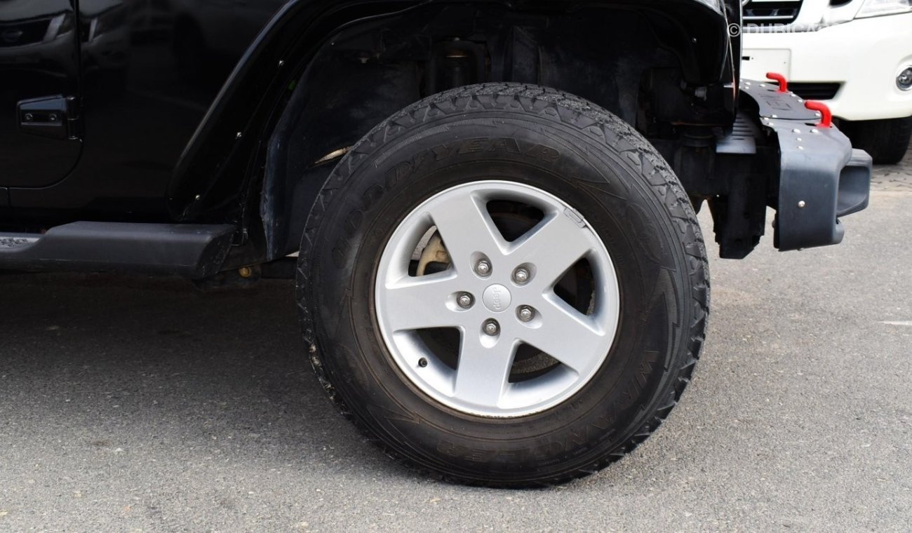 Used Jeep Wrangler Manual Transmission 2014 for sale in Dubai 577503
