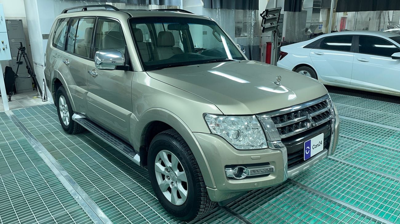 Mitsubishi Pajero GLS Highline 3.8L (274 HP) 2017 GLS HIGHLINE | AED 1105/Month | 0 DP | 30 Day Return | Warranty | Se