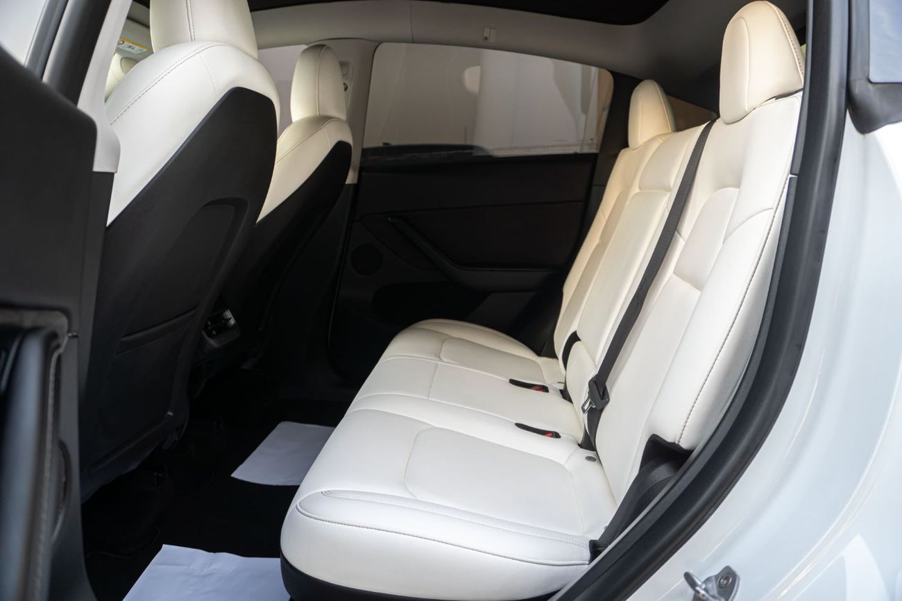 Tesla Model Y Long Range (AWD)