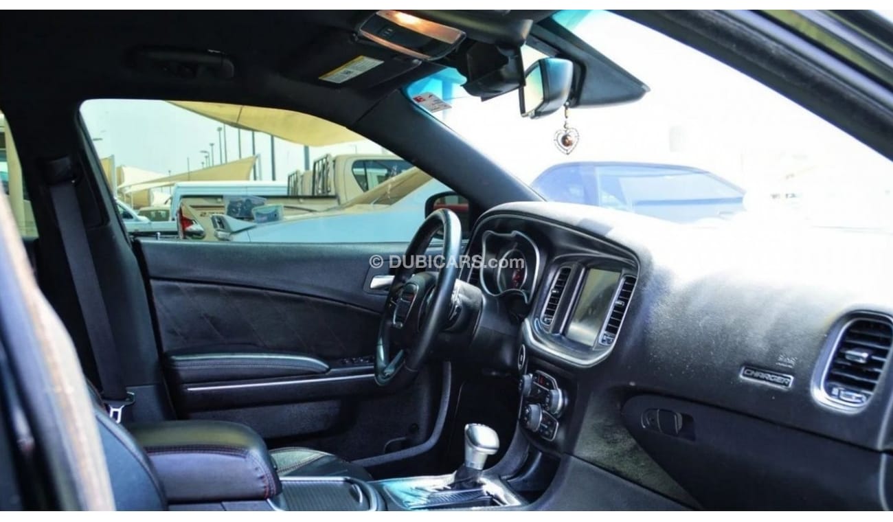 Dodge Charger R/T Road Track *Alcantara Leather* Charger R/T Hemi V8 5.7L 2016/ SRT Kit, Very Good Condition