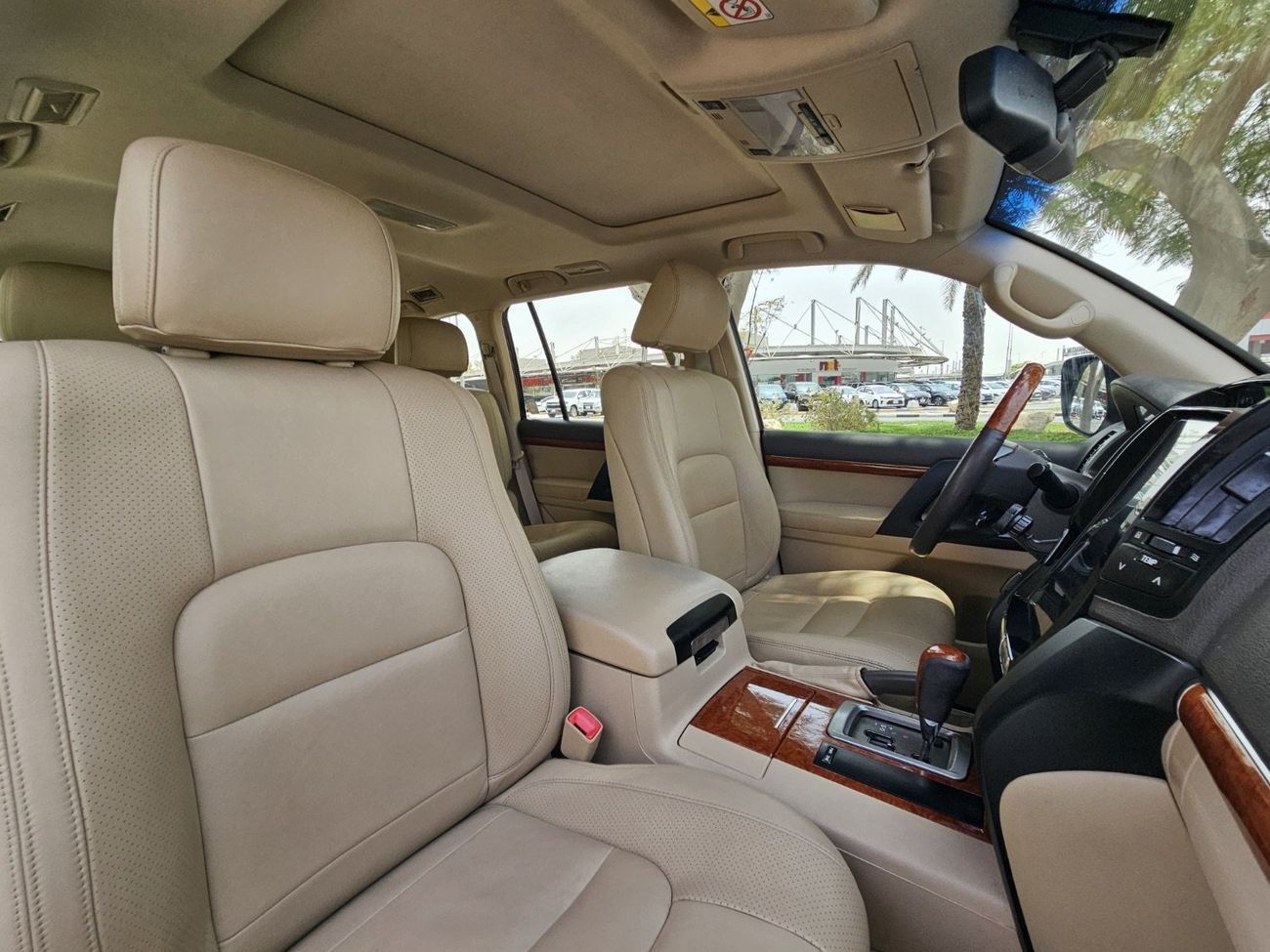 Toyota Land Cruiser GXR+ 4.6L