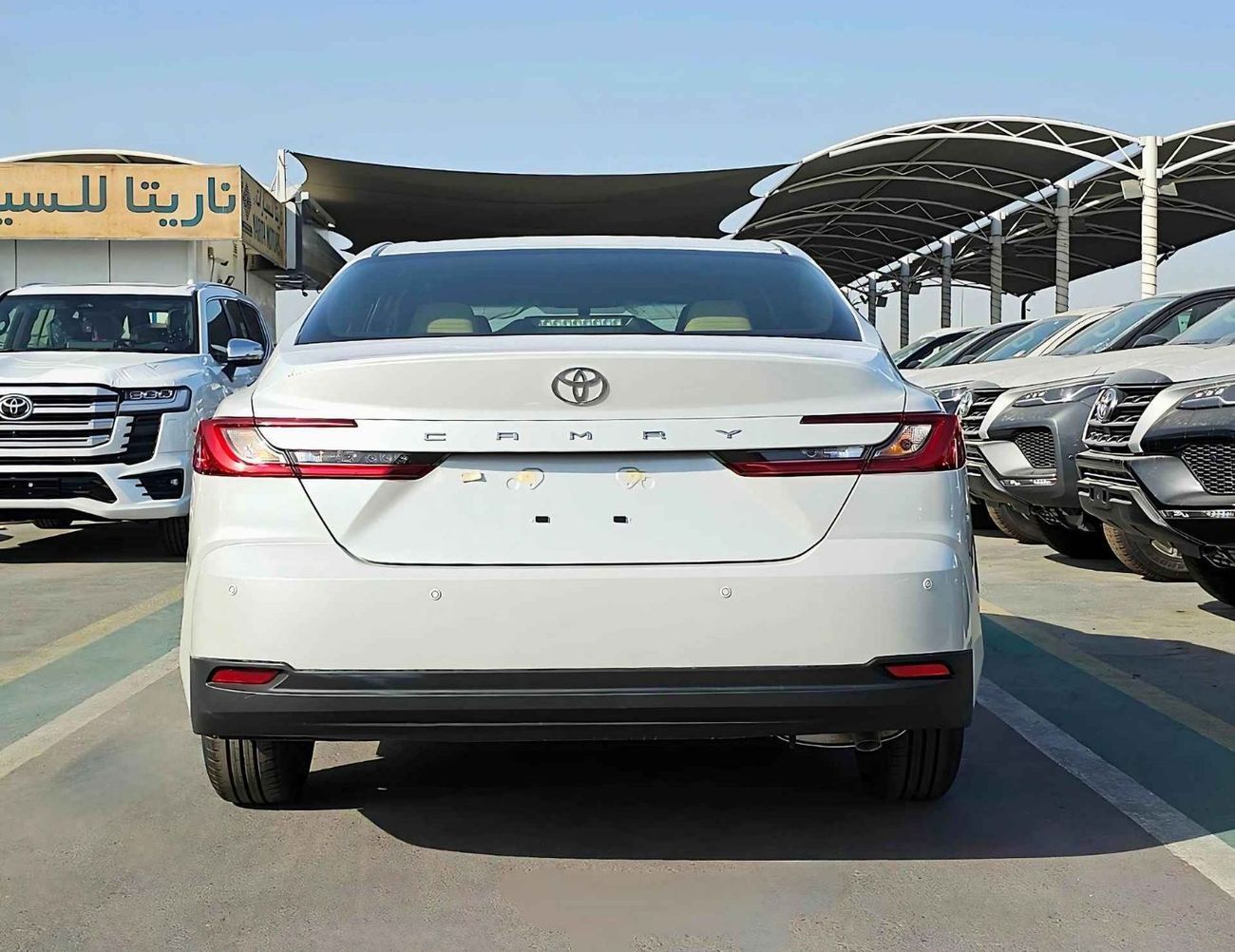 Toyota Camry BASIC / 2.5L PETROL / PUSH START / REAR A/C (CODE # 69064 )