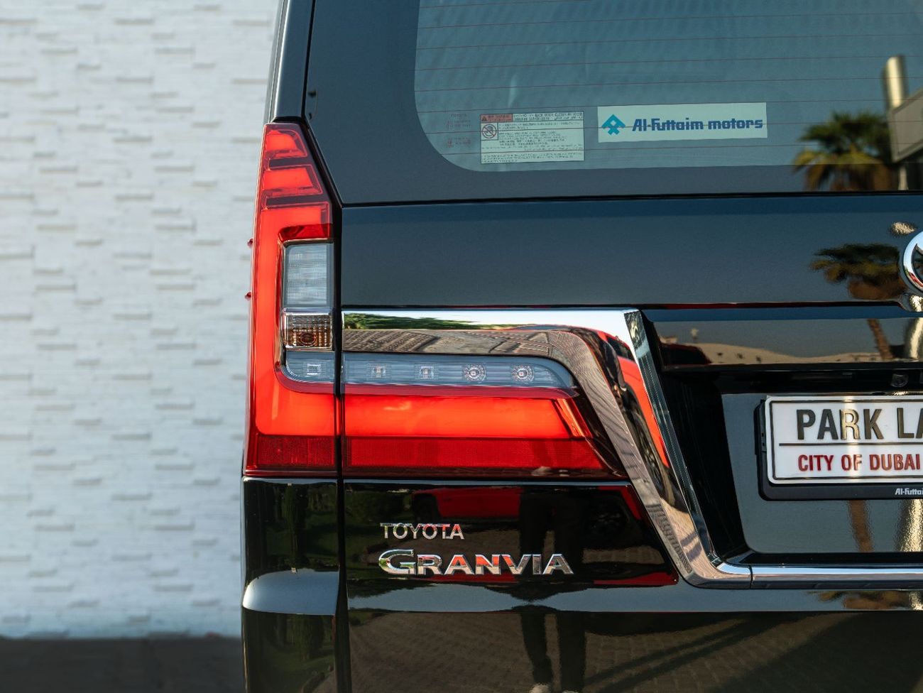 تويوتا جرافينا AED 2,516 PM • GRANVIA PREMIUM 3.5L V6 • LOW KMS • 4 CAPTAIN CHAIRS • FULLY LOADED TOP OPTION