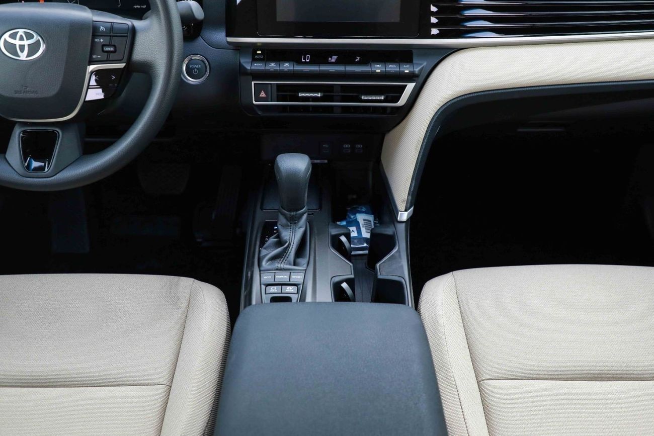 Toyota Camry 2025 TOYOTA CAMRY LE 2.5 Hybrid - PRECIOUS METAL inside BEIGE | Export Only