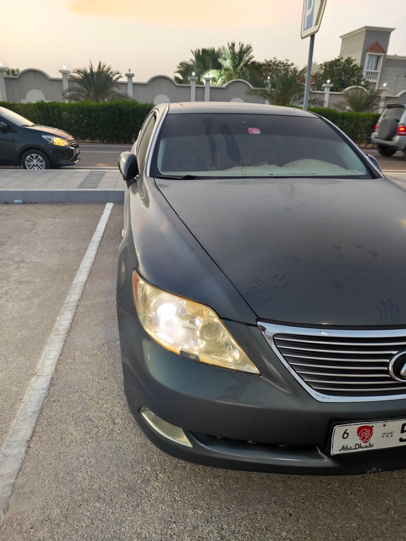 Lexus LS460