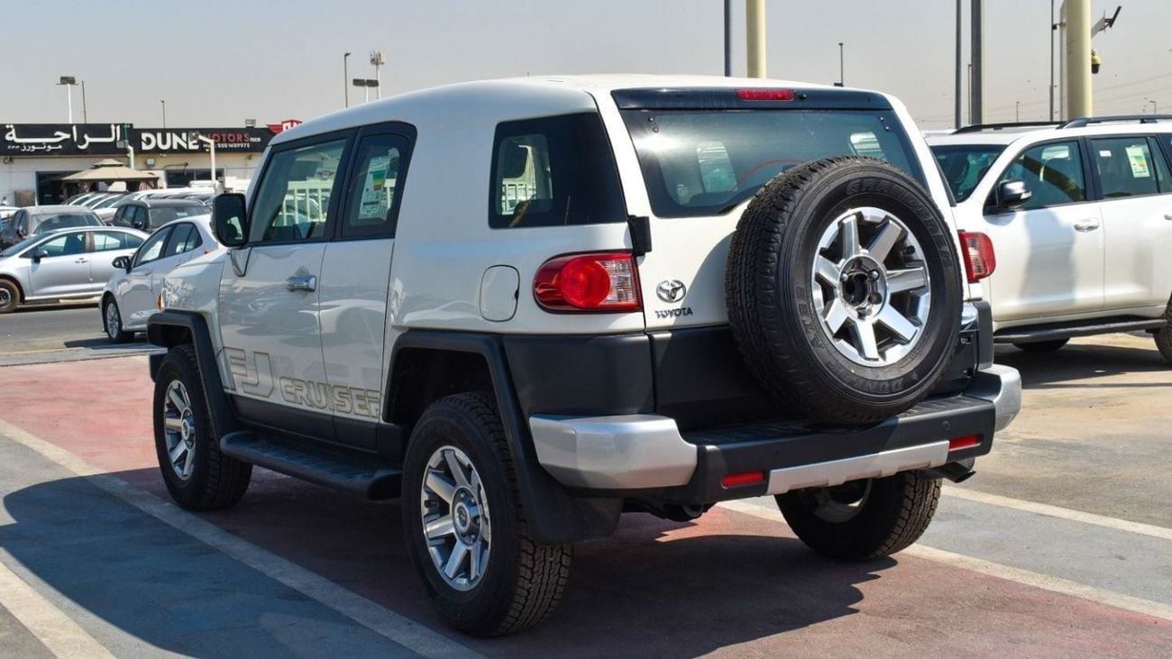 Toyota FJ Cruiser TOYOTA_FJ_CRUISER_2023_4.0L_JBL_SYSTEM