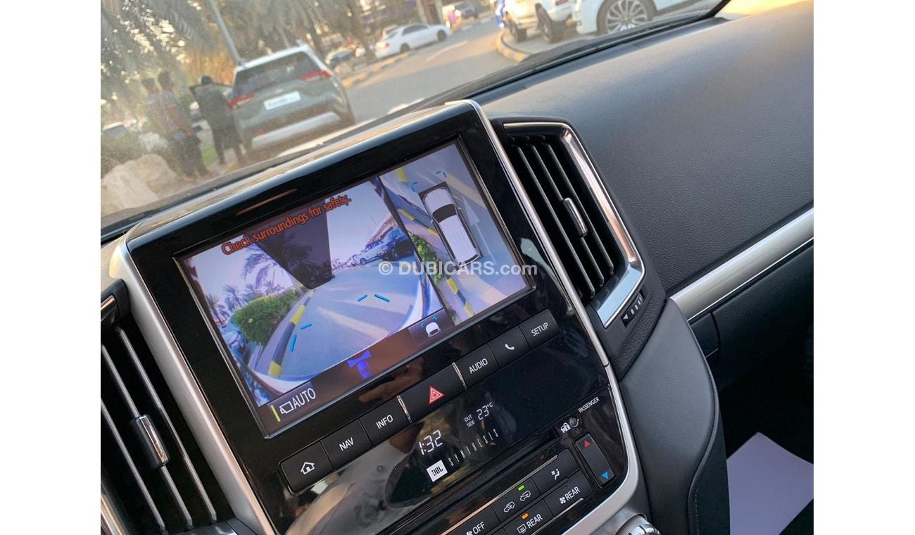 تويوتا لاند كروزر 4.5L VX TD EXCALIBUR (Export only)