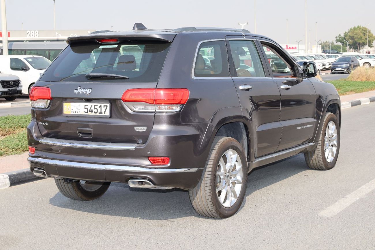 جيب جراند واجونير Low mileage, GCC Specs, very clean condition