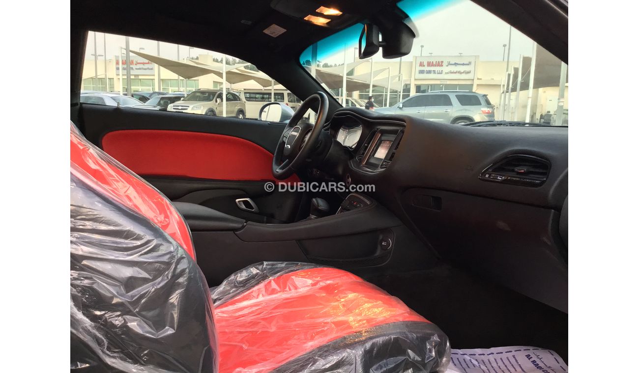 Dodge Challenger V6 /3.6 LT / Excellent Condition