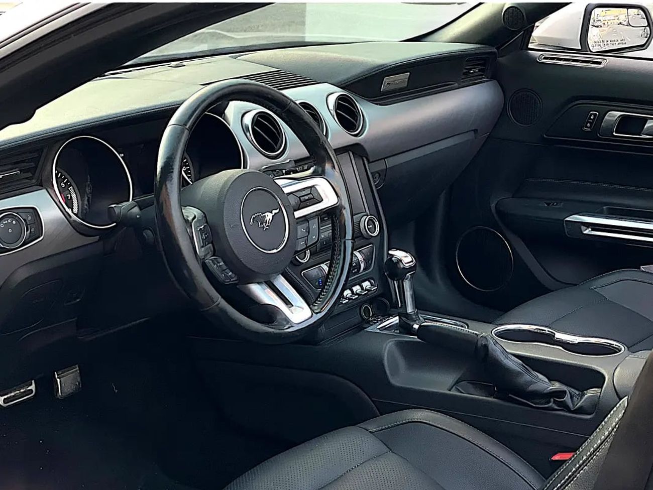 Ford Mustang EcoBoost 2.3L Coupe A/T | ECOBOOST | CONVERTIBLE | WELL MAINTAINED