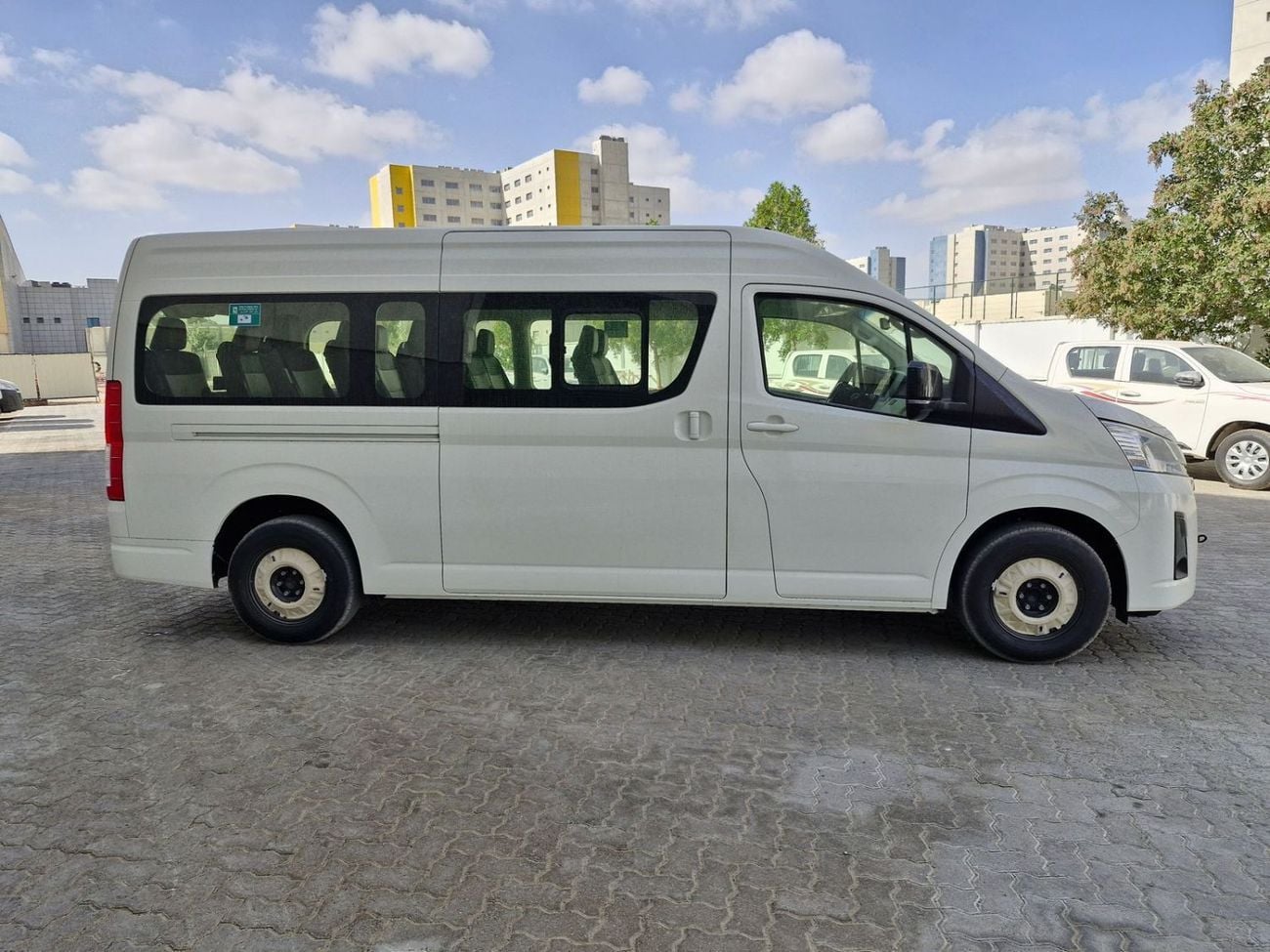 تويوتا هاياس Toyota Hiace 3.5 AT 2026 full option with automatic door