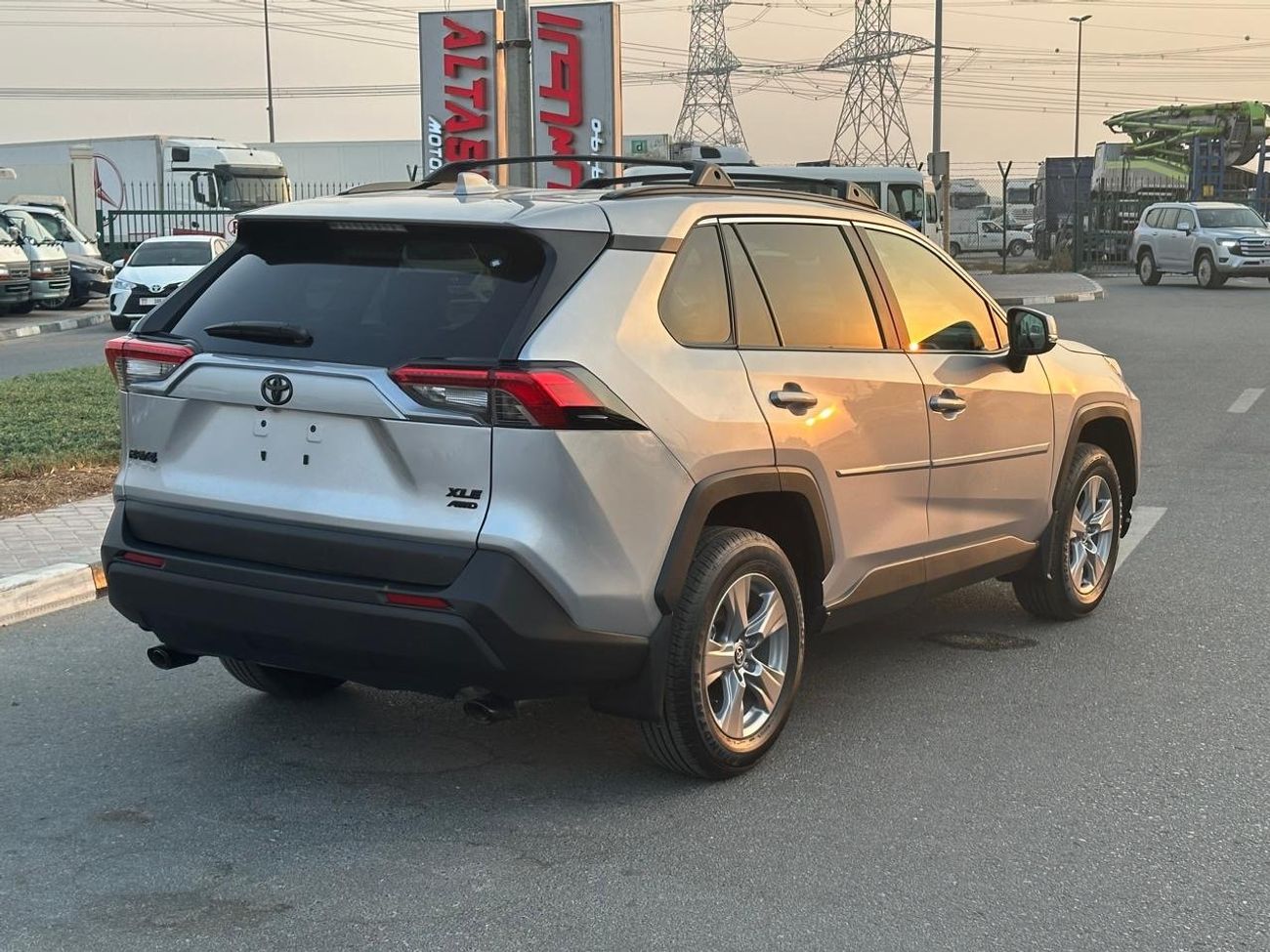 Toyota RAV4 RAV4 xle 4x4 AWD Full option