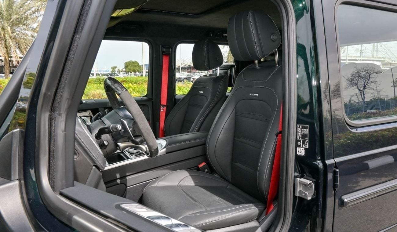 Mercedes-Benz G 63 AMG Mercedes G63 AMG - Special Color Emerald Green - Carbon Fiber - Rear Entertainment System - 2024